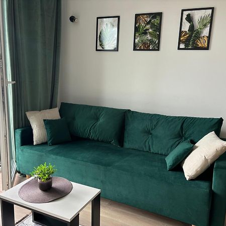 Apartment Green With Private Bike Storage Świnoujście Exteriör bild