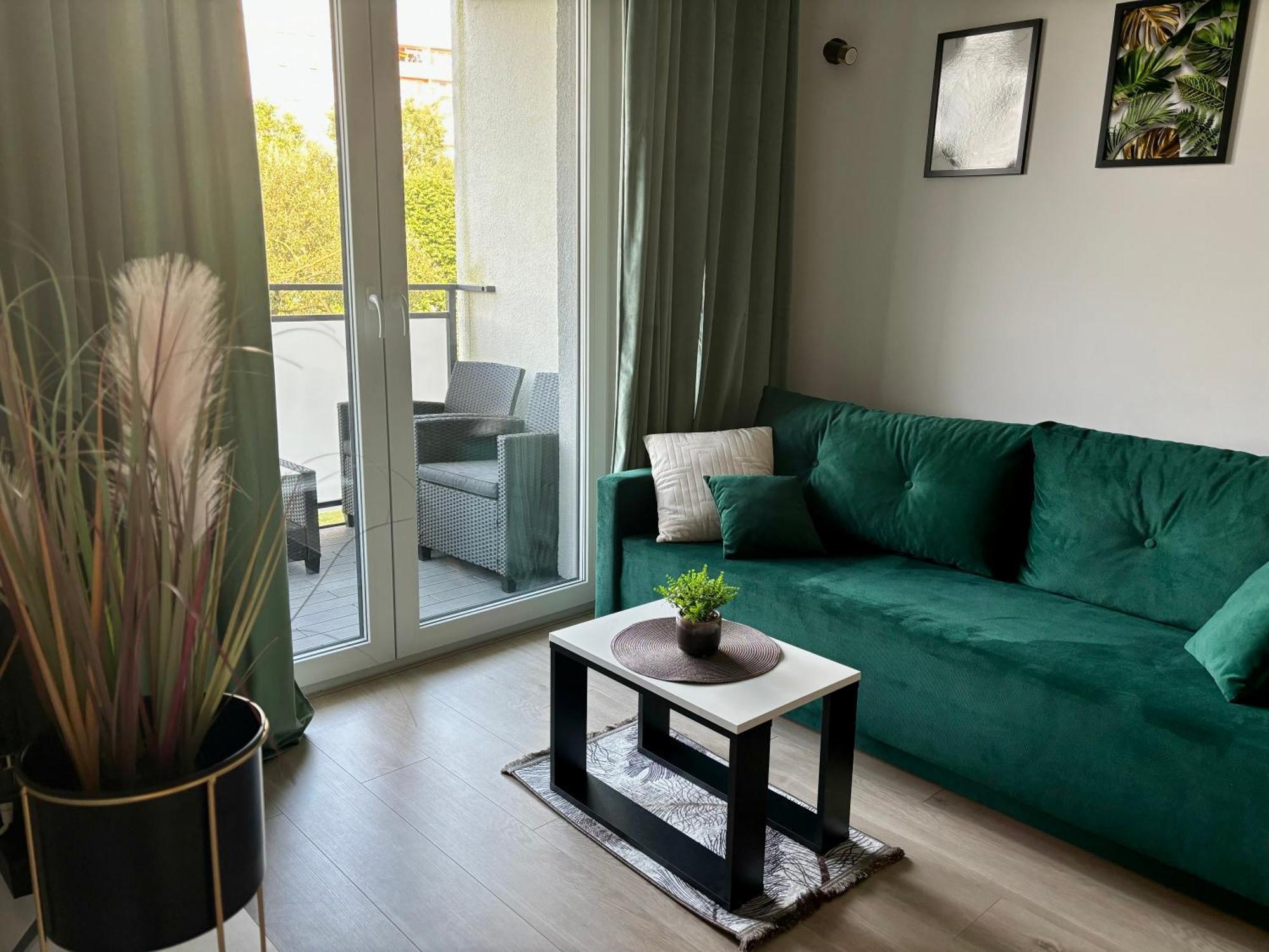 Apartment Green With Private Bike Storage Świnoujście Exteriör bild